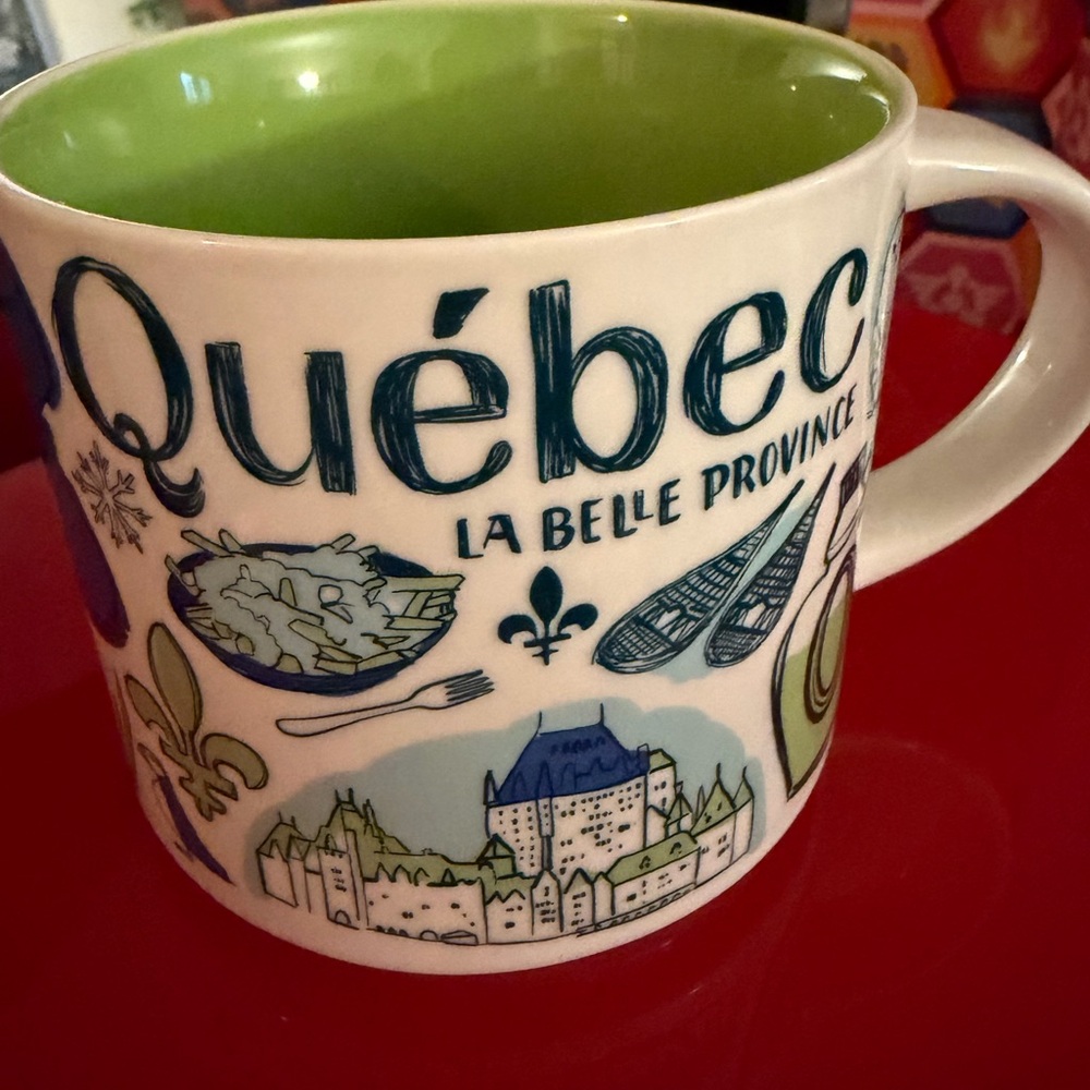 Starbucks Québec Mug with Green Interior ⚜️ Been There Series / across the globe